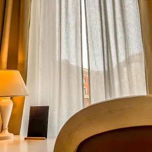 Hotell Liberty, Genua